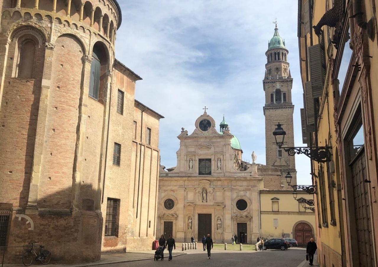 Luxury 6 Al Duomo Di Parma公寓 外观 照片