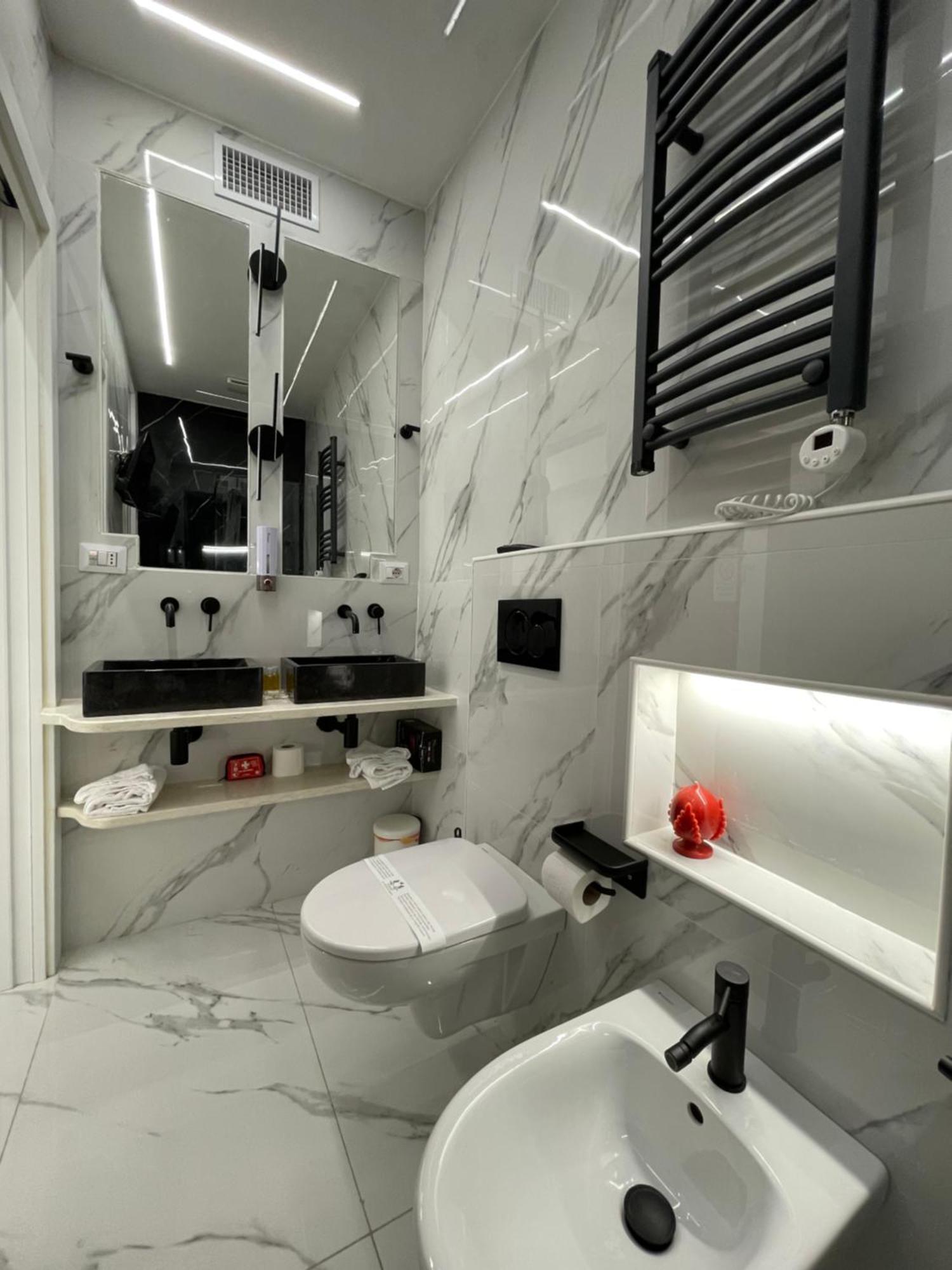 Luxury 6 Al Duomo Di Parma公寓 外观 照片