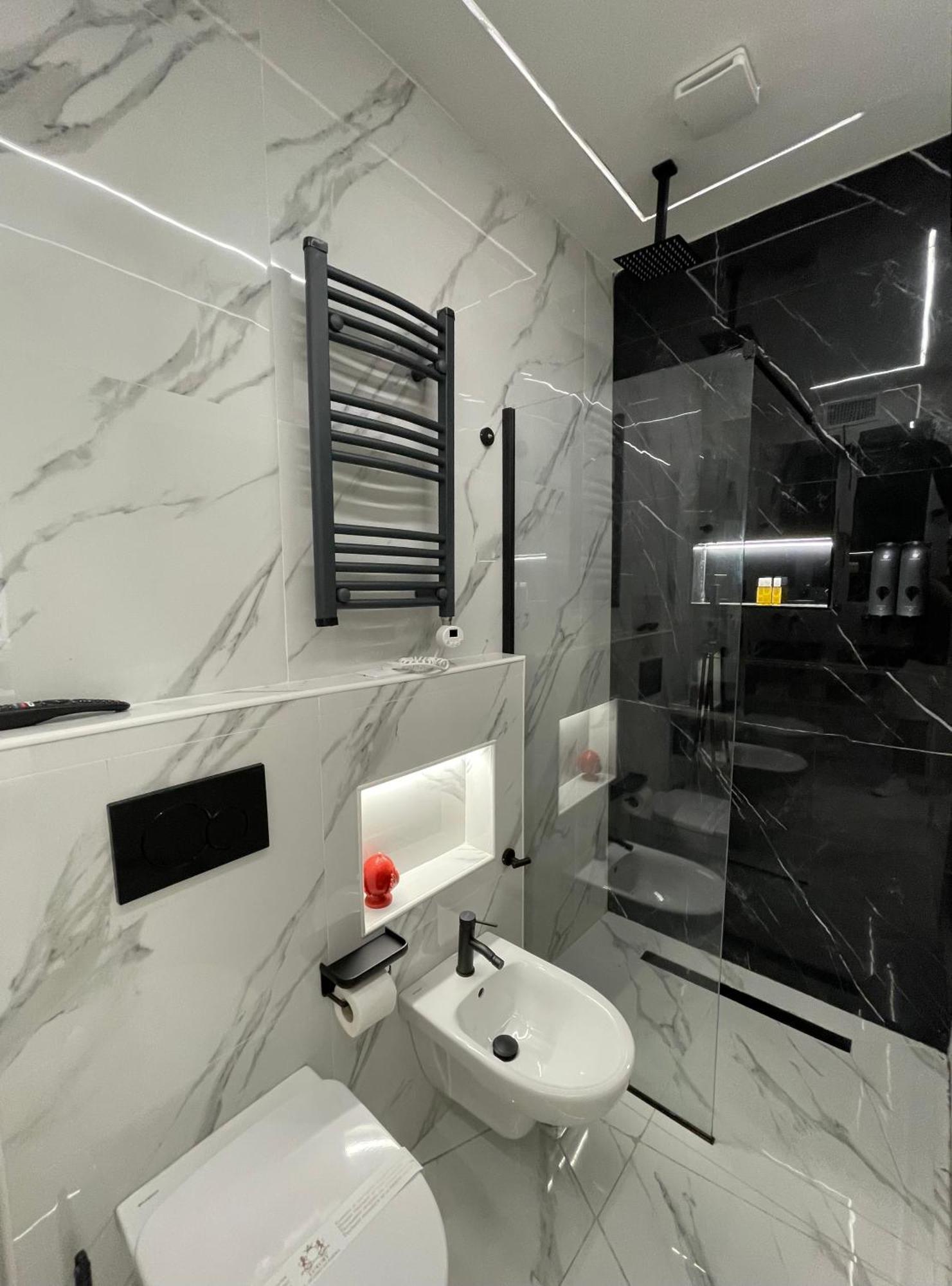 Luxury 6 Al Duomo Di Parma公寓 外观 照片